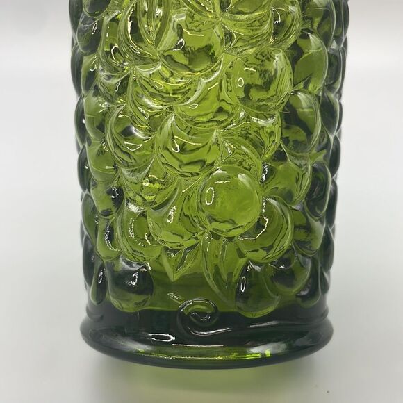 MCM Indiana Glass Vase Pressed Grape Pattern Avocado 1970s - Picture 6 of 16